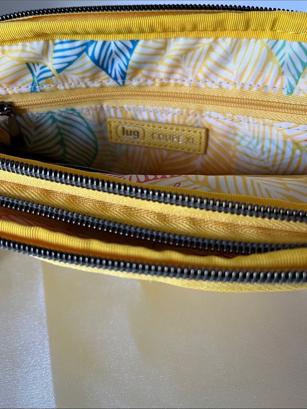 LUG - Coupe XL Matte Luxe VL Convertible Crossbody Bag in Banana Icepop - Picture 6 of 8